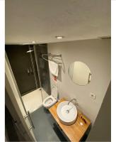 A bathroom at Taxim No18 Boutique Hotel