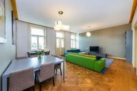 TV a/nebo společenská místnost v ubytování Bellevue Apartment