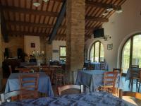 Khu vực ghế ngồi tại Agriturismo Antica Corte