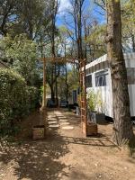 Vonkajšia záhrada v ubytovaní Mobilhome 3 chambres tout confort, proche de la plage