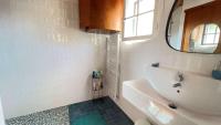 Kúpeľňa v ubytovaní Charmante maison avec annexe - jardin - parking - proche plages