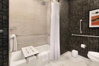 The Slate Hotel Denver Downtown, Tapestry by Hiltonにあるバスルーム
