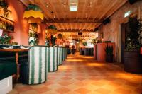 Un restaurante u otro lugar para comer en Bullitt Hotel