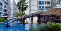 Bazén v ubytování Grand Avenue Pattaya - Luxury Suite - 2 bedroom 2 baths - Pool-view nebo v jeho okolí