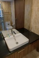 Koupelna v ubytování Grand Avenue Pattaya - Luxury Suite - 2 bedroom 2 baths - Pool-view