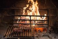 Gril dostupný pro hosty v hotelu