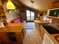 Kuchyňa alebo kuchynka v ubytovaní Châtel : Appart à 200m des remontées, balcon, parking, 4 pers. - FR-1-693-11