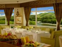 Nespecifikovaný výhled na hory nebo výhled na hory při pohledu z hotelu