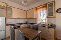 Kuchyňa alebo kuchynka v ubytovaní Deluxe Apartment LA