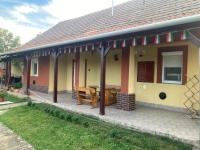 Budynek, w którym mieści się apartament