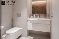 Koupelna v ubytování Mira Holiday Homes - Serviced 1 bedroom in Bluewaters