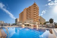 una gran piscina frente a un hotel en Poseidon La Manga Hotel &amp; Spa - Designed for Adults, en La Manga del Mar Menor