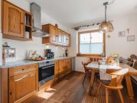 Kuchnia lub aneks kuchenny w obiekcie Holiday Home Erlachhof by Interhome