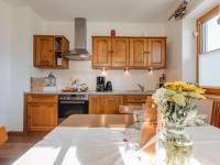 Kuchnia lub aneks kuchenny w obiekcie Holiday Home Erlachhof by Interhome