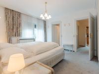 Łóżko lub łóżka w pokoju w obiekcie Apartment Schubert-Franz Top 12 by Interhome