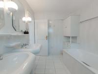 Łazienka w obiekcie Apartment Schubert-Franz Top 12 by Interhome