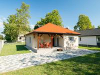 The building in which the holiday home is located