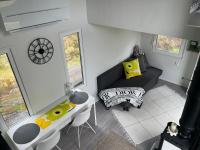 Luxus Tiny House Saagalaにあるシーティングエリア