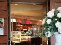 Jídlo v hotelu nebo okolí