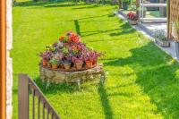 Vonkajšia záhrada v ubytovaní Acogedora casa rural con jardín y barbacoa próxima a Pamplona