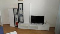Televízia a/alebo spoločenská miestnosť v ubytovaní Apartments Aba