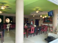 TV a/nebo společenská místnost v ubytování Departamento 4 habitaciones 8 personas vista al mar 2do piso en Playa Almendro, Tonsupa