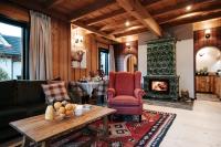 Posedenie v ubytovaní Villa Swiss na wyłączność - jacuzzi, sauna, bilard