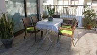 Půdorys ubytování Extremely comfy apt with spacious private terrace 10min walk to the beach & in Town