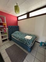 Poste&#x13E; alebo postele v izbe v ubytovan&iacute; T4 au coeur des Alpes