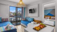 Posteľ alebo postele v izbe v ubytovaní Natali Apartments