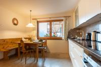 Kuchyňa alebo kuchynka v ubytovaní Panorama Apartment Raffeinhof
