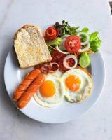 Jídlo v hotelu nebo okolí