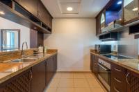Kuchyň nebo kuchyňský kout v ubytování INA Homes-BLVD Central 2BHK Apartment near Burj Khalifa