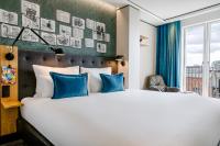 Motel One Dublinにあるベッド