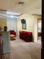 TV a/nebo společenská místnost v ubytování Al Jazeerah Hotel