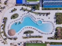 Piscina en o cerca de Serenade Punta Cana Beach & Spa Resort