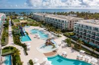 Piscina en o cerca de Serenade Punta Cana Beach & Spa Resort
