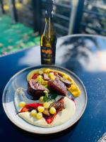 Jídlo v penzionu nebo okolí