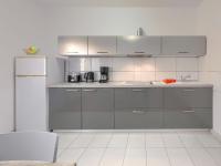 Kuchyňa alebo kuchynka v ubytovaní Apartment Nika-7 by Interhome