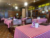 Restaurace v ubytování Golden Lotus Bangalore Boutique Suites