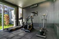 Hotel Laghetto Stilo Borgesにあるフィットネスセンターまたはフィットネス設備