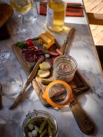 Jídlo v hotelu nebo okolí