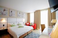 Posteľ alebo postele v izbe v ubytovaní Apartment prywatny w Hotelu Diwa w strefie kurortowej z klimatyzacja i Parkingiem wcentrum Kolobrzegu