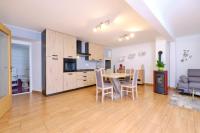 Kuchyňa alebo kuchynka v ubytovaní Apartments Antonella
