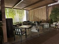 En restaurant eller et andet spisested på Address Beach Resort Residence Bahrain