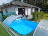 Bazén v ubytování Relaxklub villa s wellness nebo v jeho okolí
