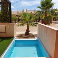 Bazén v ubytování Un Oasis en Hacienda del Álamo nebo v jeho okolí
