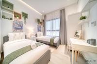 Postel nebo postele na pokoji v ubytování Exclusive Deal! Luxury 4BR Villa on Al Dana Island by Deluxe Holiday Homes