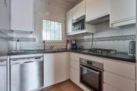 Kuchyň nebo kuchyňský kout v ubytování Villa Goleta 10