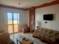 TV a/nebo společenská místnost v ubytování See view Alexandria شقة فندقية Free WI-FI